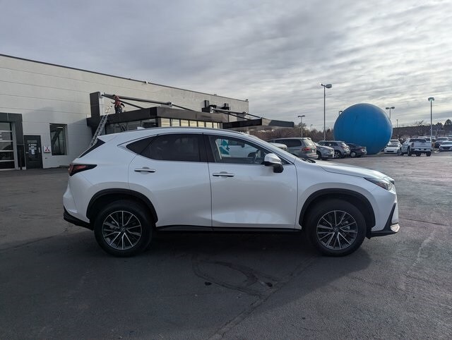 2025 Lexus NX 350 Premium photo 2