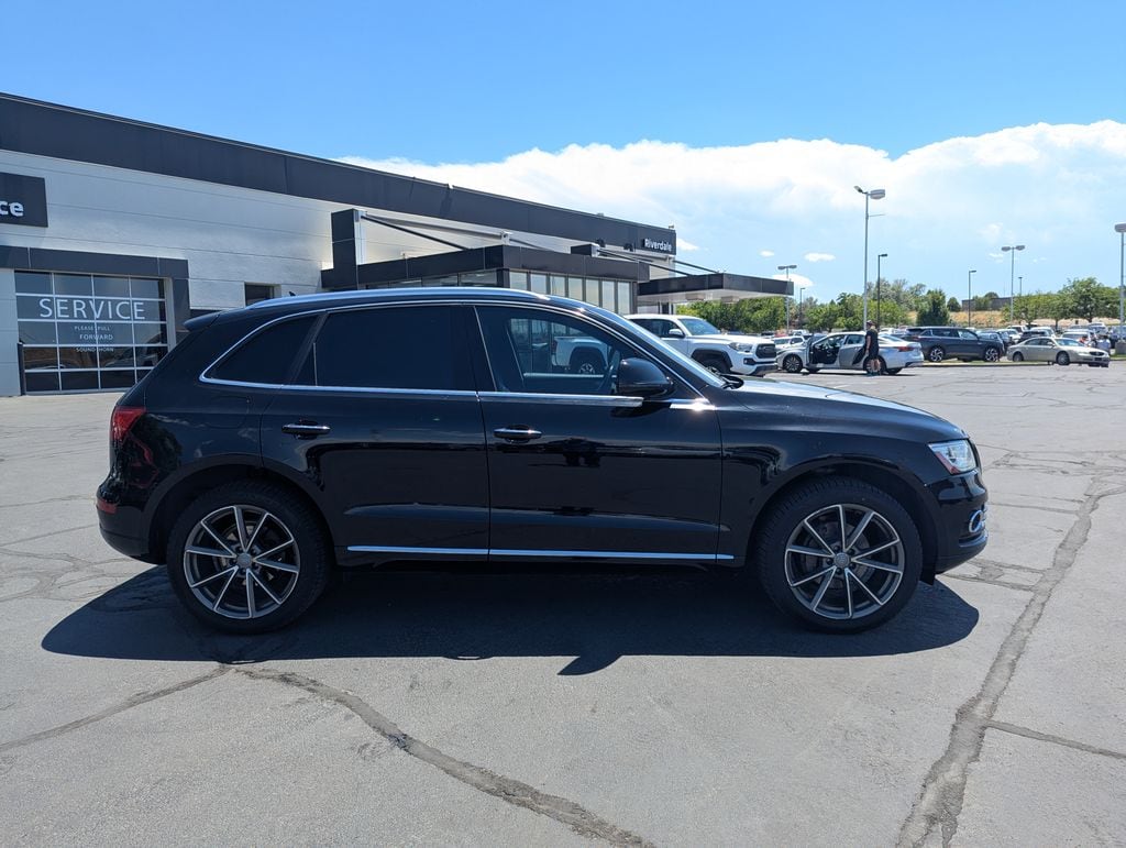 Used 2015 Audi Q5 Premium Plus with VIN WA1LFAFP3FA075570 for sale in Riverdale, UT