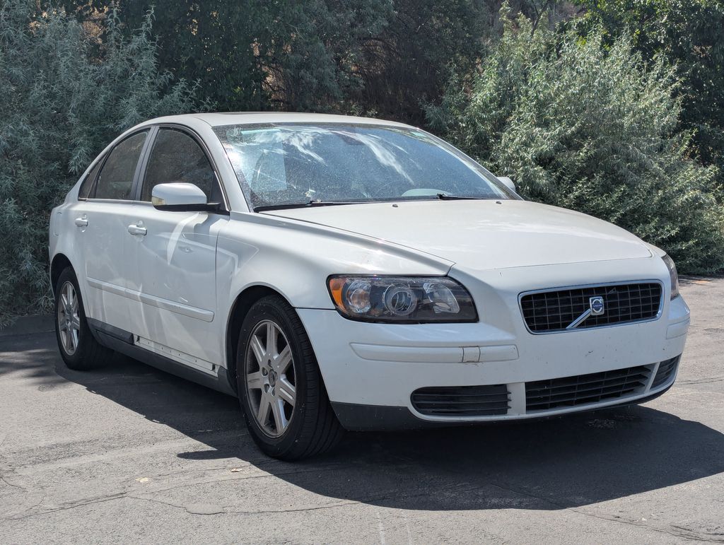 2006 Volvo S40 2.4i's photo