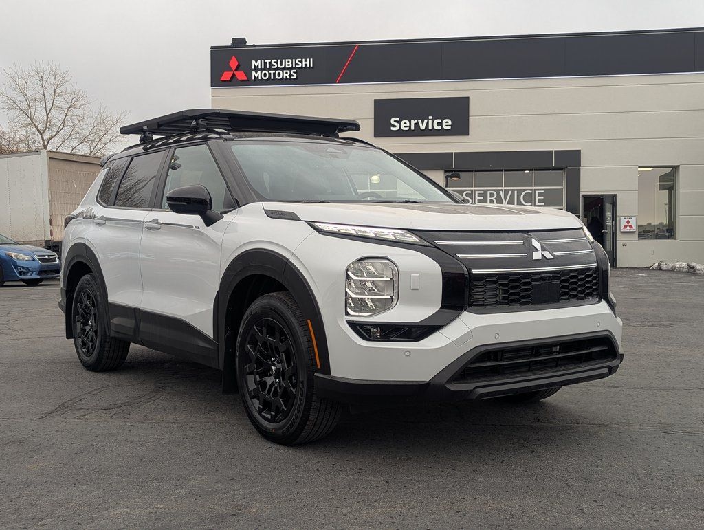 2026 Mitsubishi Outlander's photo