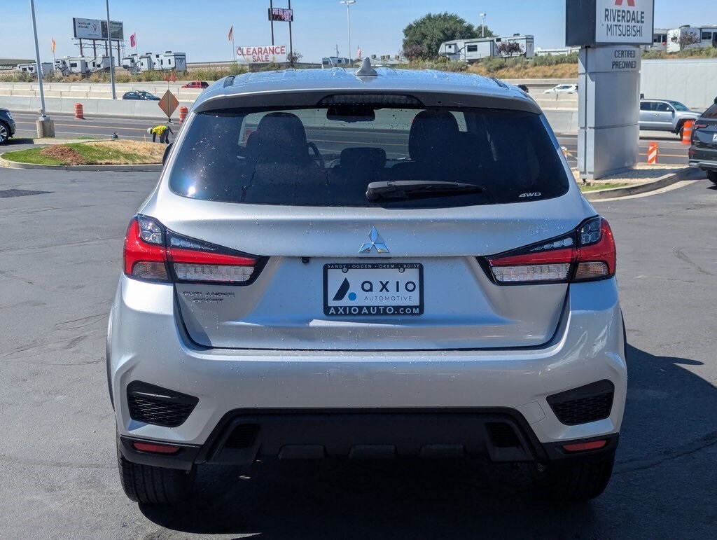 2025 Mitsubishi Outlander Sport ES photo 3