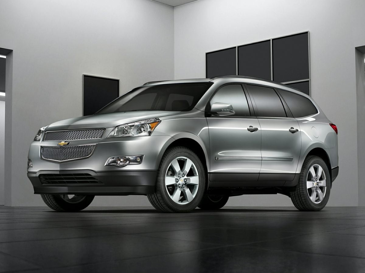 2010 Chevrolet Traverse LTZ's photo