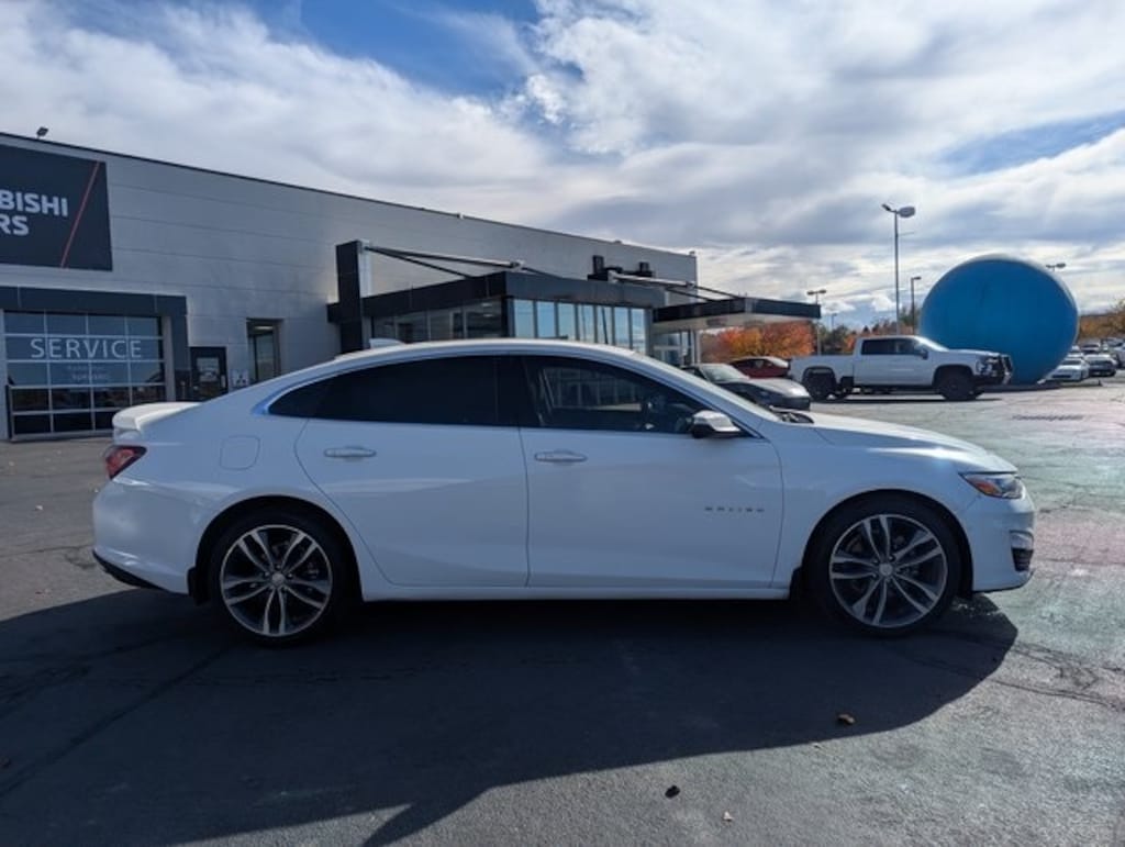 Used 2022 Chevrolet Malibu Premier Sedan