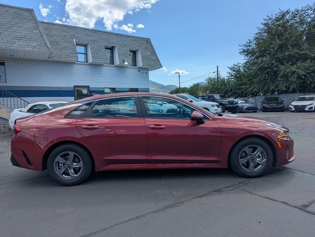 2023 Kia K5 LXS photo 2