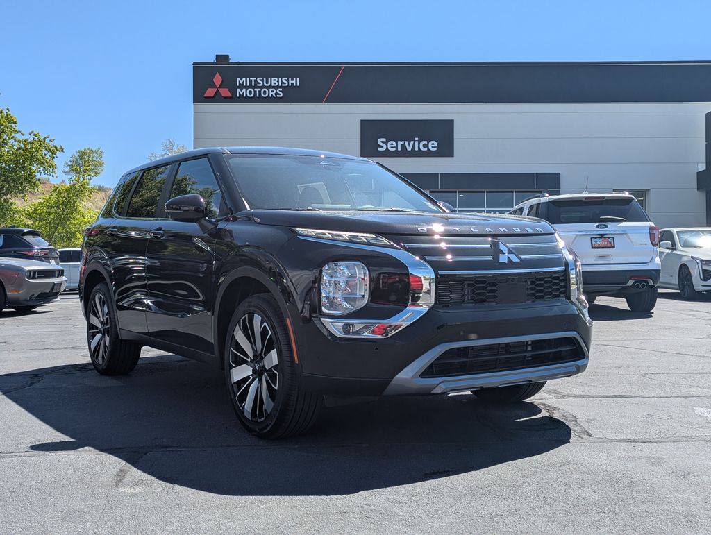 2026 Mitsubishi Outlander SE S-AWC's photo