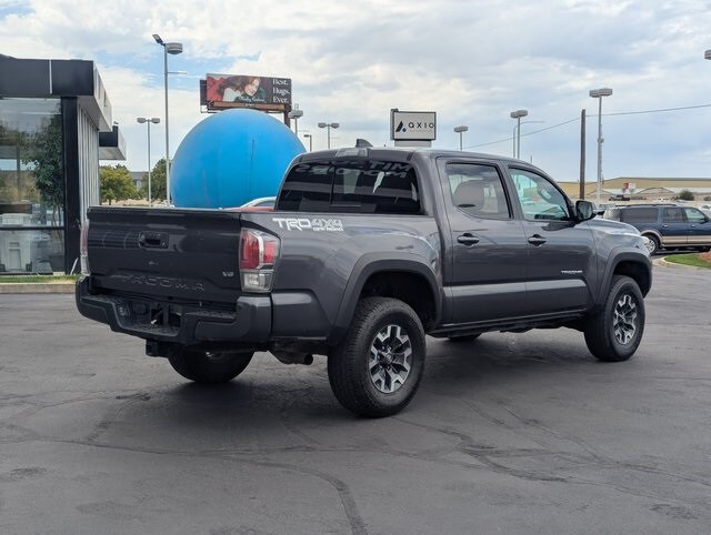 2023 Toyota Tacoma V6 4x4 photo 3