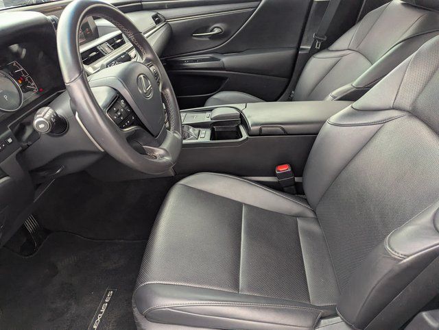 2021 Lexus ES Hybrid 300h - Photo 23