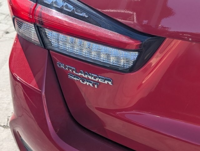2024 Mitsubishi Outlander Sport ES LE SE photo 3
