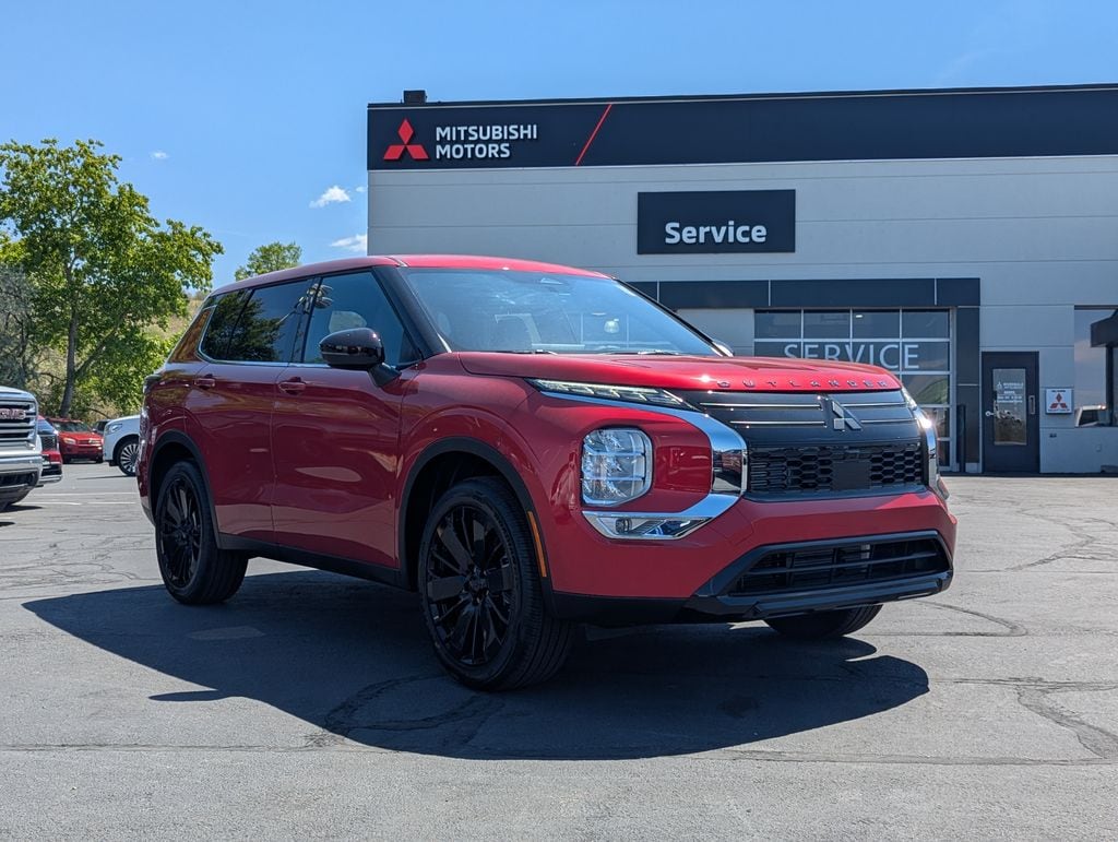 2026 Mitsubishi Outlander LE S-AWC's photo