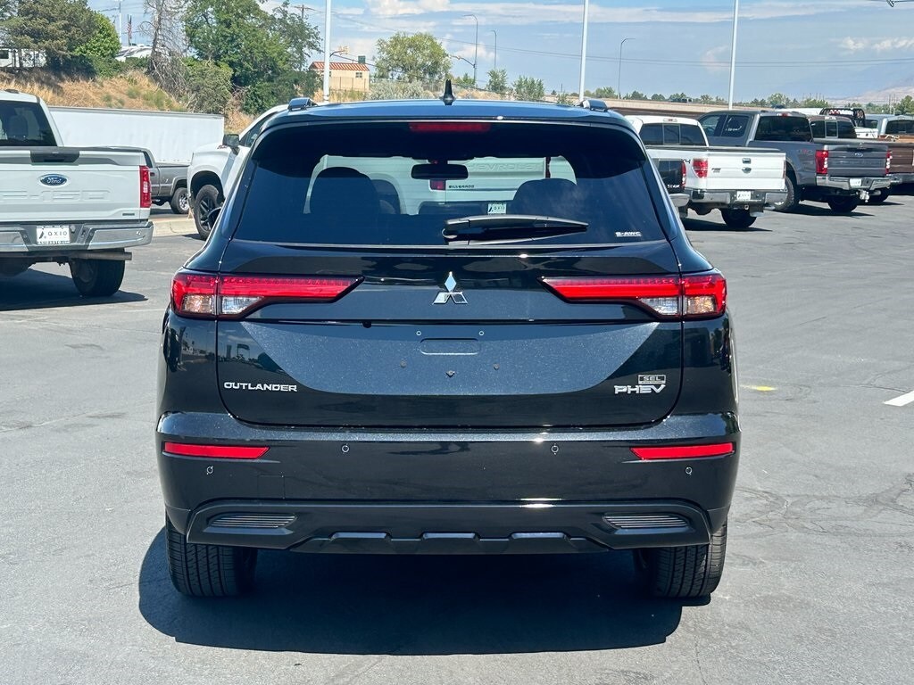 2025 Mitsubishi Outlander PHEV SEL photo 4