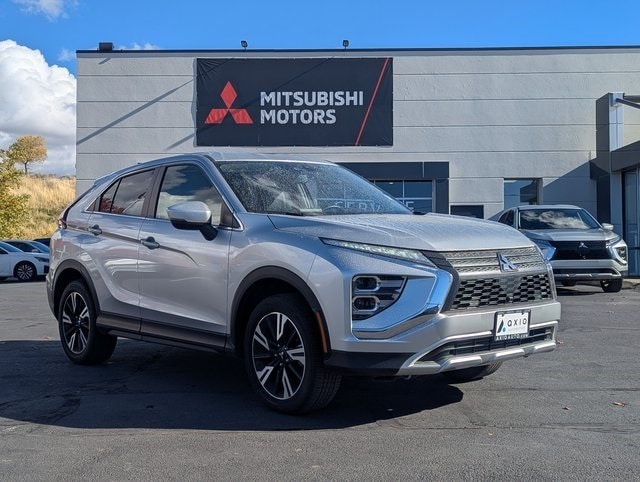 2024 Mitsubishi Eclipse Cross SE's photo