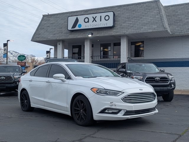 2017 Ford Fusion SE's photo