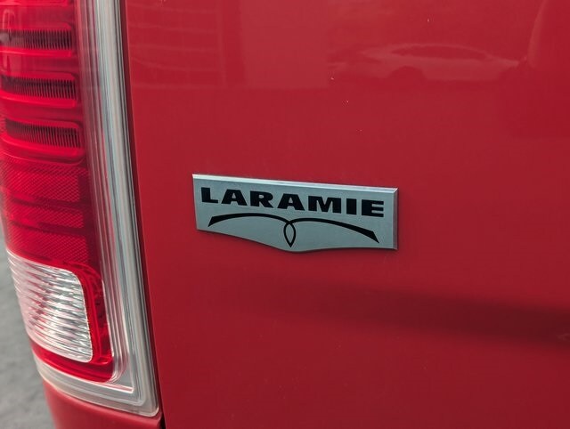 2016 Ram 3500 Laramie photo 4