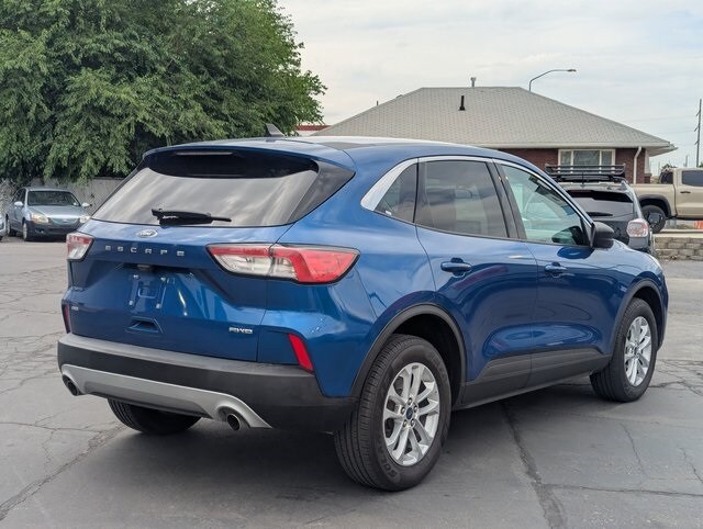 2022 Ford Escape SE photo 4