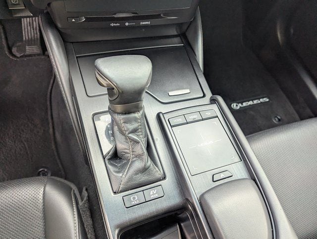 2021 Lexus ES Hybrid 300h - Photo 13
