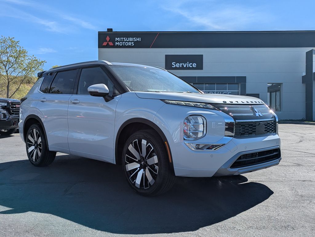 2026 Mitsubishi Outlander SEL S-AWC's photo