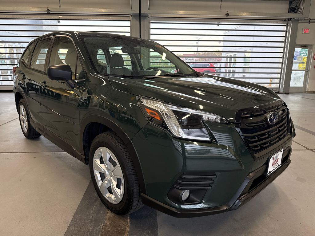 2023 Subaru Forester Base
