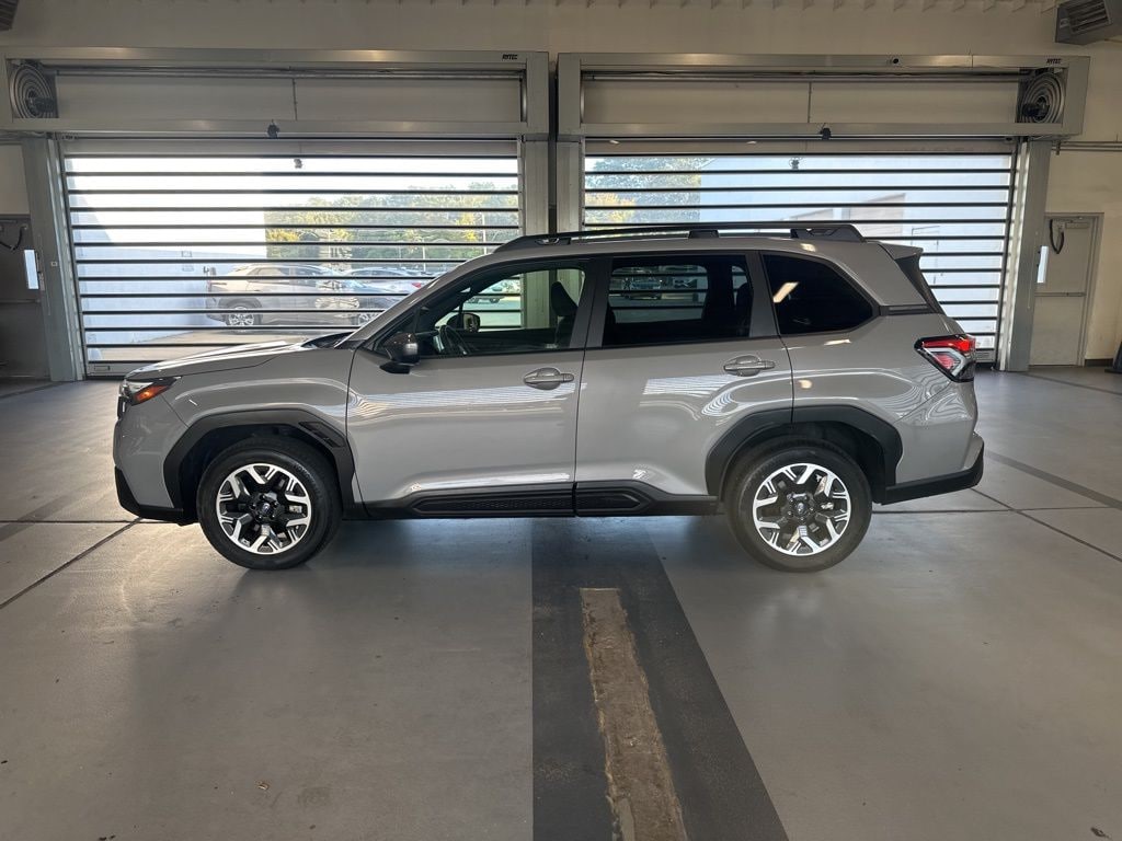 Used 2025 Subaru Forester Premium SUV