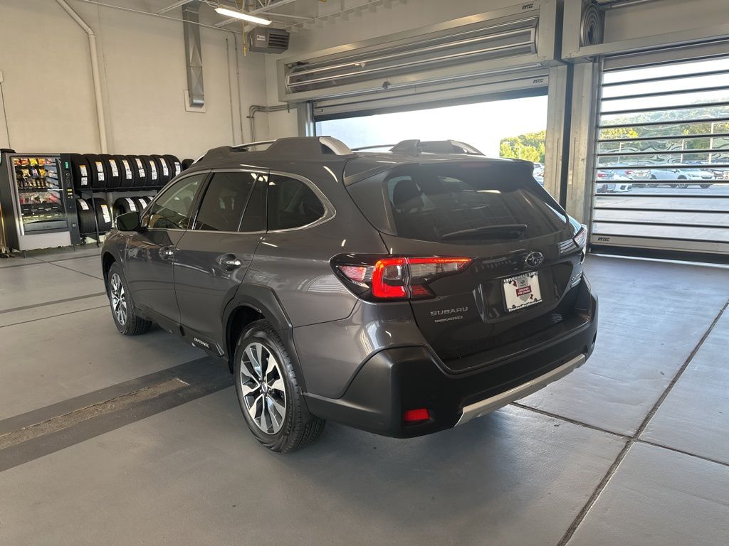 2023 Subaru Outback Touring XT photo 3