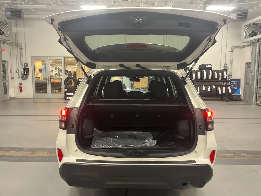 2025 Subaru Forester Premium - Photo 6