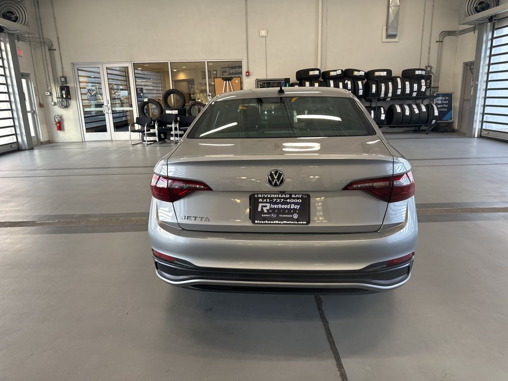 2022 Volkswagen Jetta 1.5T Sport photo 4