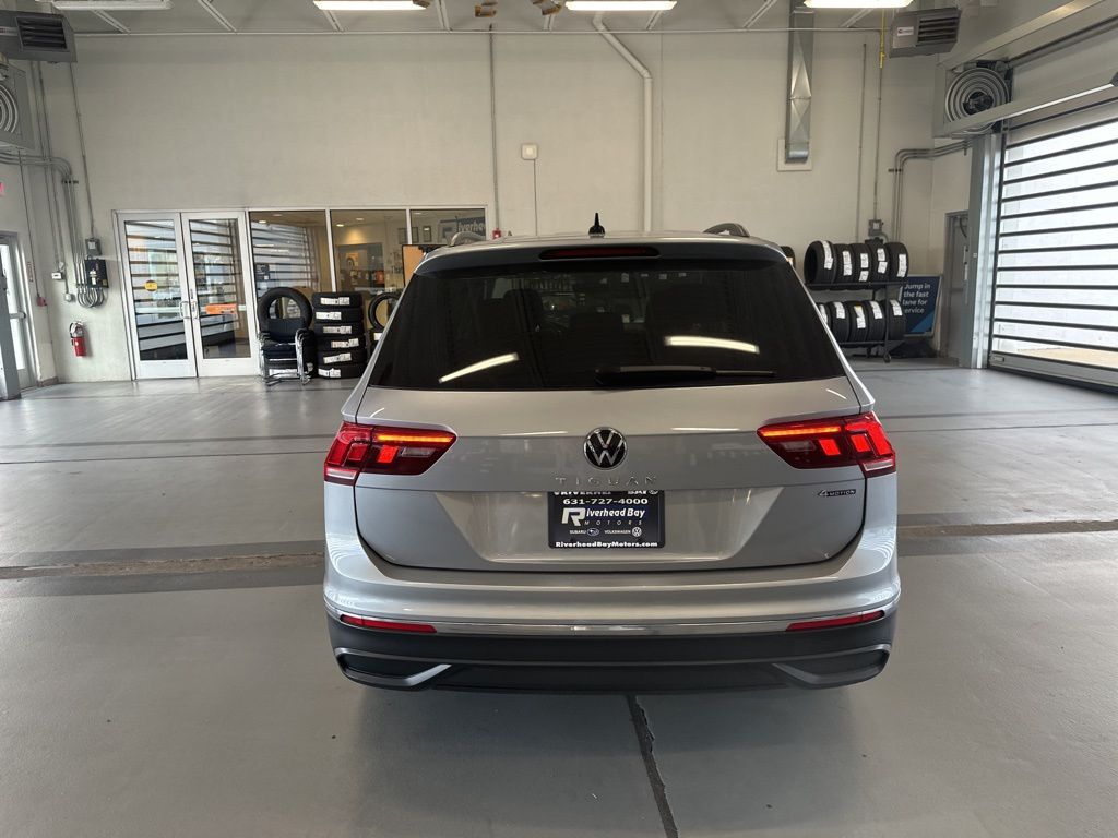 2024 Volkswagen Tiguan S photo 3