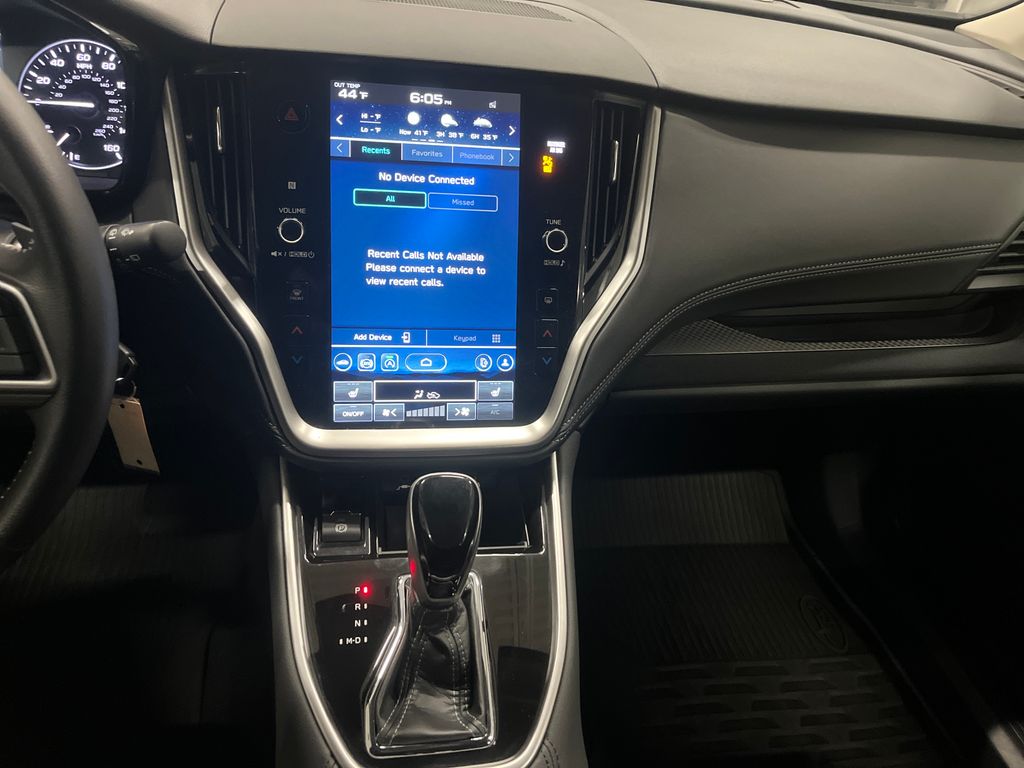 2025 Subaru Outback Premium photo 4