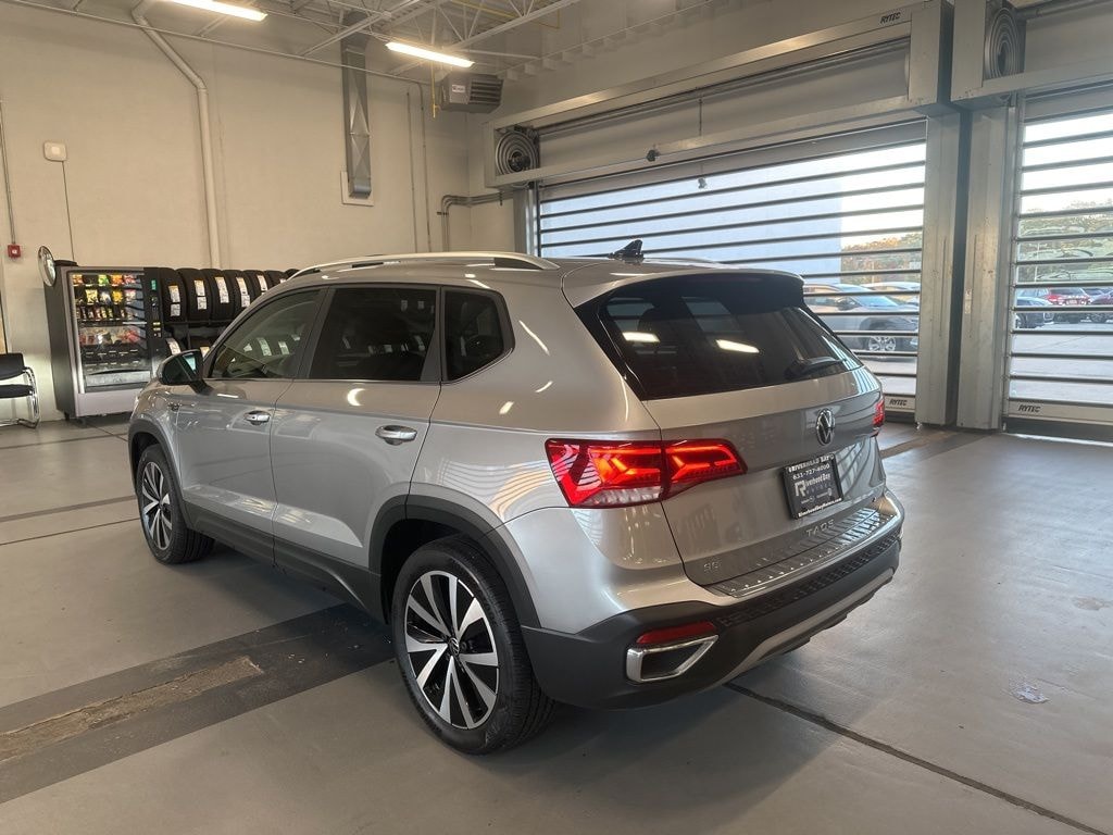 Certified 2022 Volkswagen Taos 1.5T SE 4MOTION SUV