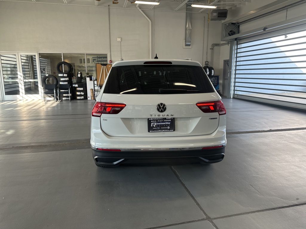2022 Volkswagen Tiguan SE photo 4