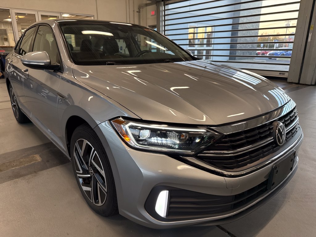 2023 Volkswagen Jetta 1.5T SEL Sedan for Sale in Long Island at Riverhead Bay Volkswagen