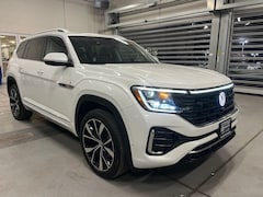 2024 Volkswagen Atlas 2.0T SEL Premium R-Line SUV for Sale in Long Island at Riverhead Bay Volkswagen