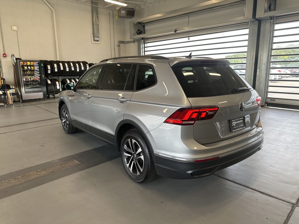 2024 Volkswagen Tiguan S photo 3