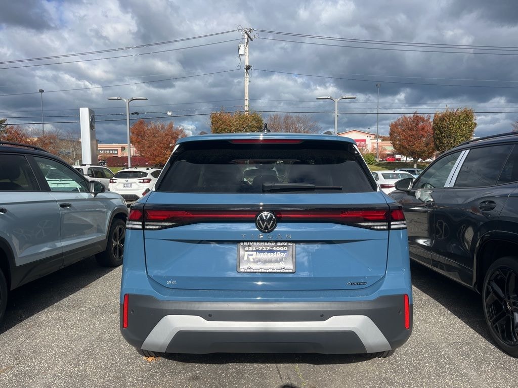 New 2025 Volkswagen Tiguan 2.0T SE SUV