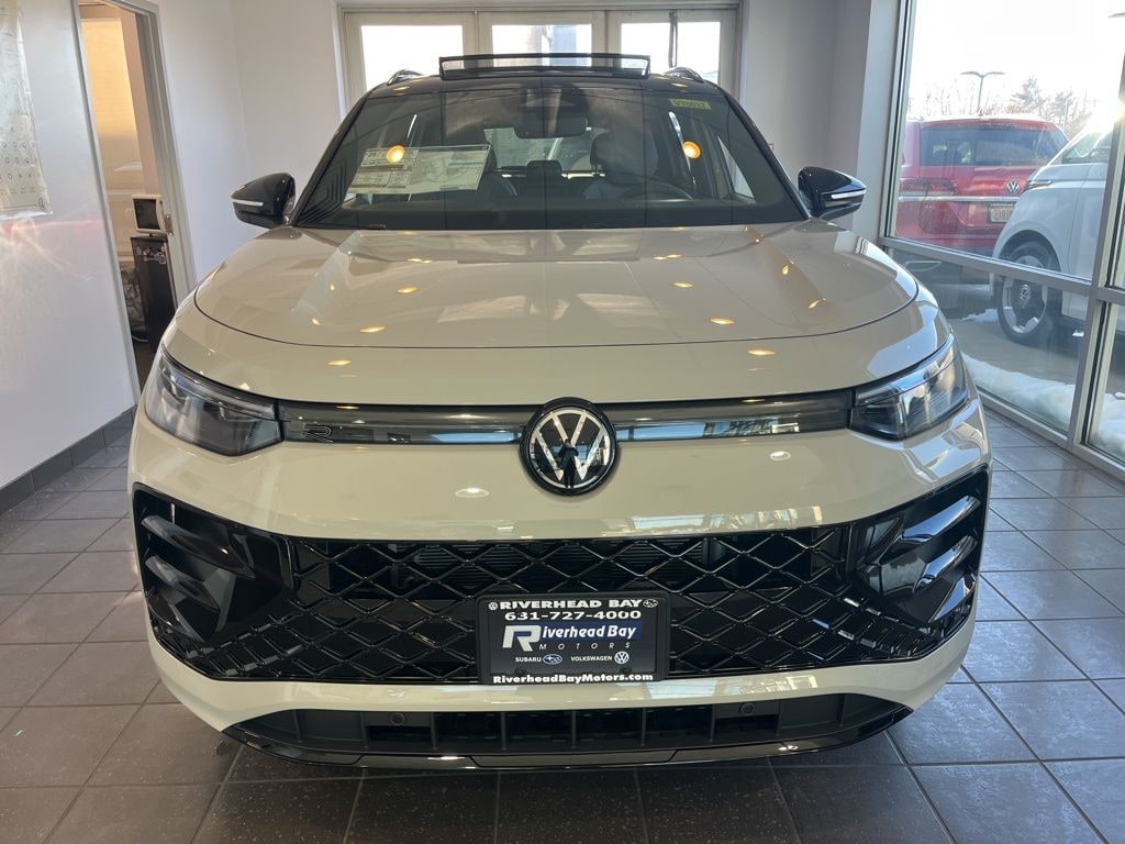 New 2026 Volkswagen Tiguan 2.0T SE R-Line Black SUV