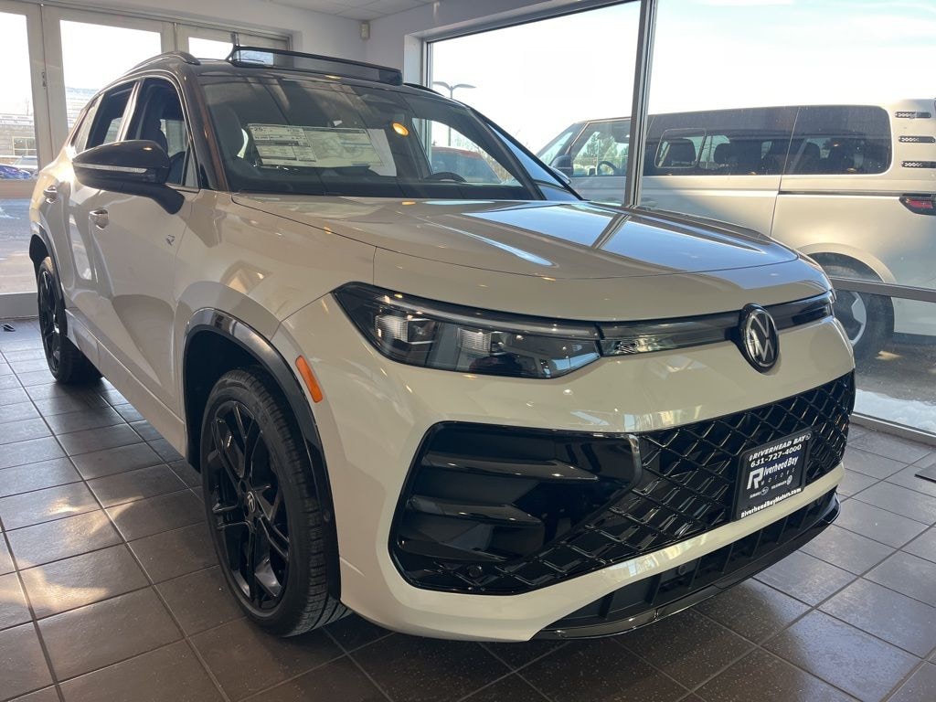 New 2026 Volkswagen Tiguan 2.0T SE R-Line Black SUV