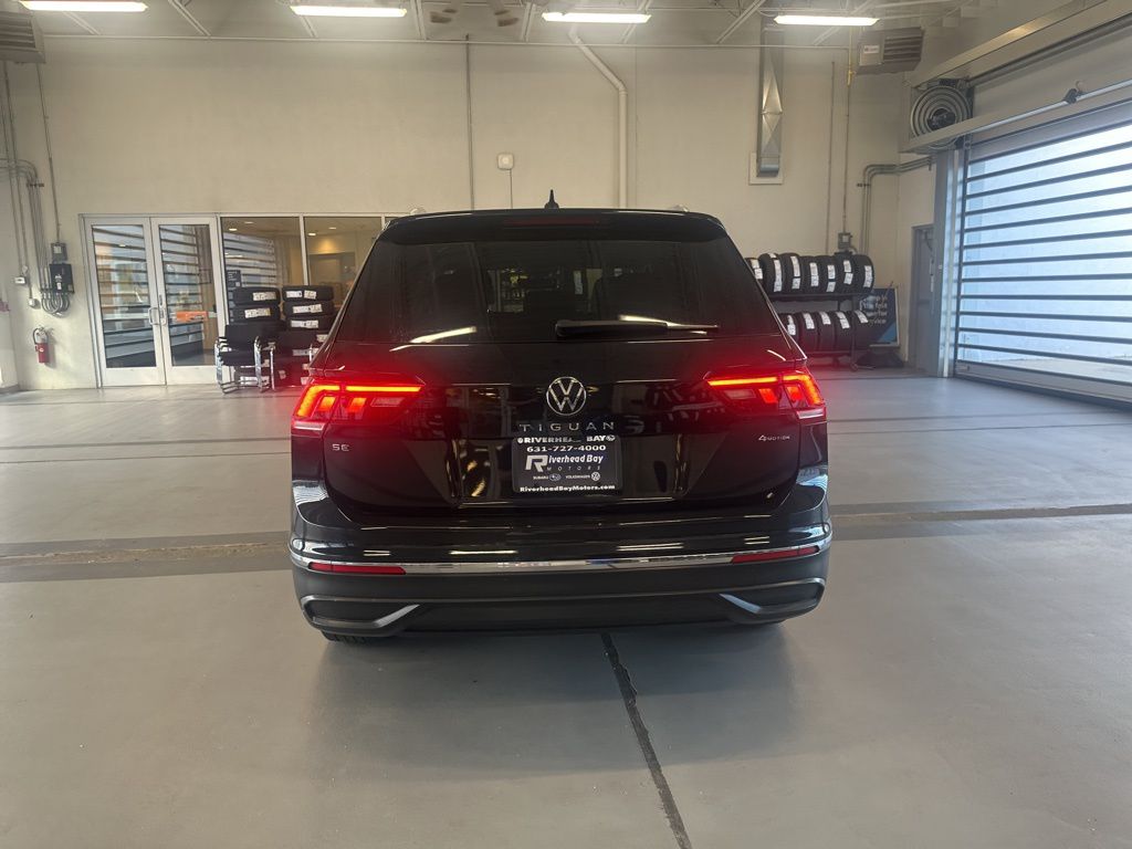 2022 Volkswagen Tiguan SE photo 4