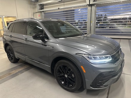 Used 2022 Volkswagen Tiguan 2.0T SE R-Line Black SUV for sale Long Island NY