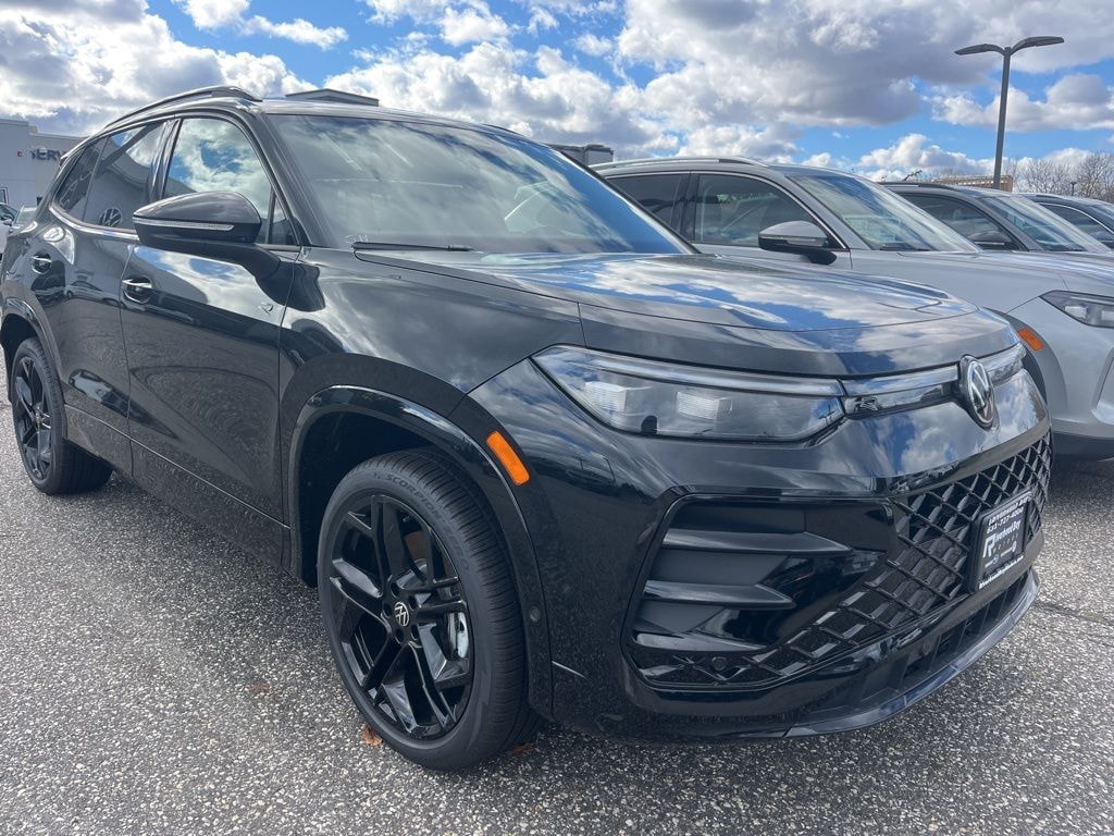 New 2025 Volkswagen Tiguan 2.0T SE R-Line Black SUV