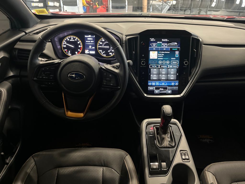 View vehicle photo 2