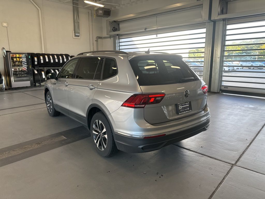 2024 Volkswagen Tiguan S photo 3
