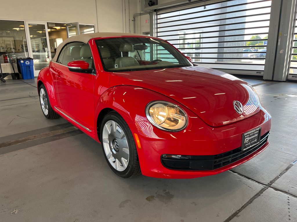 2013 Volkswagen Beetle 2.5L Conv. auto PZEV's photo