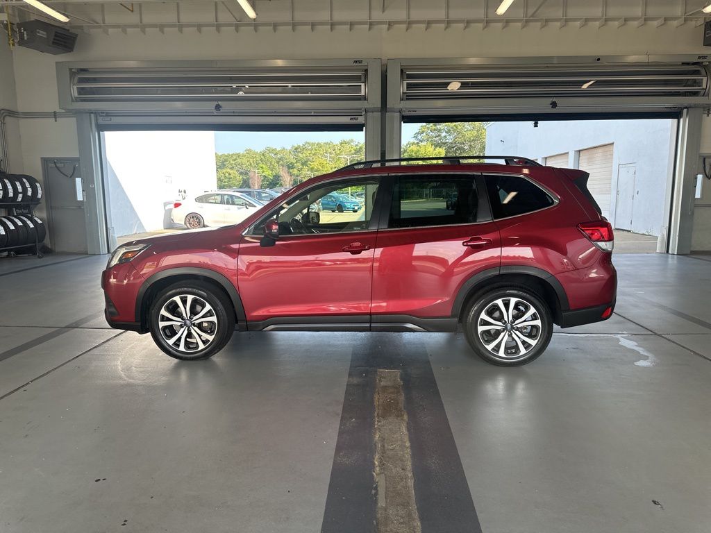 2023 Subaru Forester Limited photo 2
