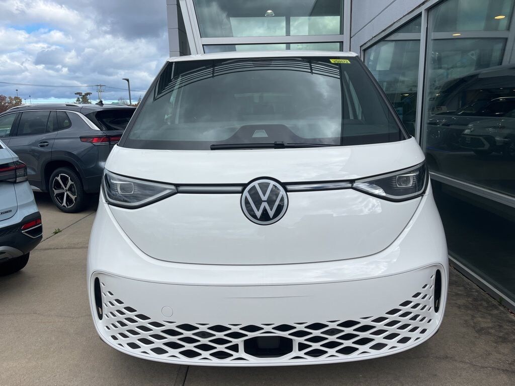New 2025 Volkswagen ID. Buzz Pro S Van Passenger Van