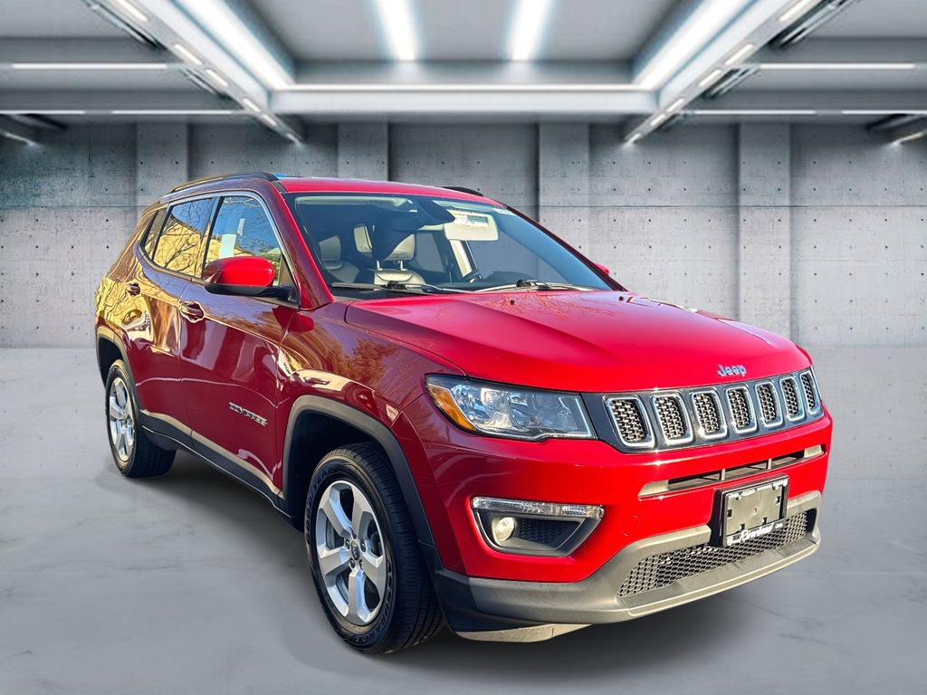 2020 Jeep Compass Latitude photo 3