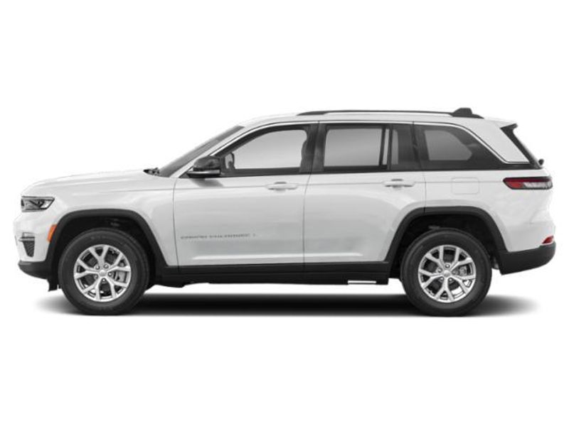 2025 Jeep Grand Cherokee Altitude X photo 3