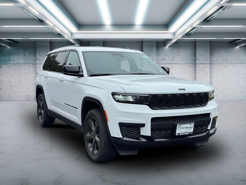 Used 2022 Jeep Grand Cherokee L Altitude with VIN 1C4RJKAG8N8542919 for sale in Riverhead, NY