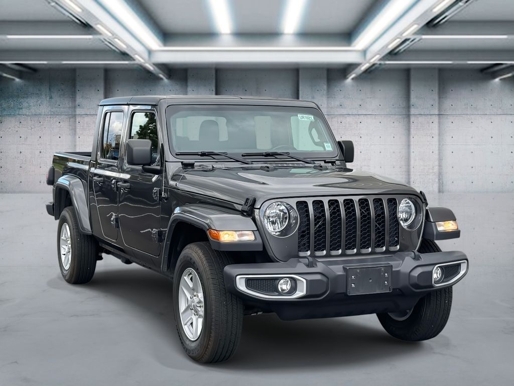 2021 Jeep Gladiator Sport S photo 2