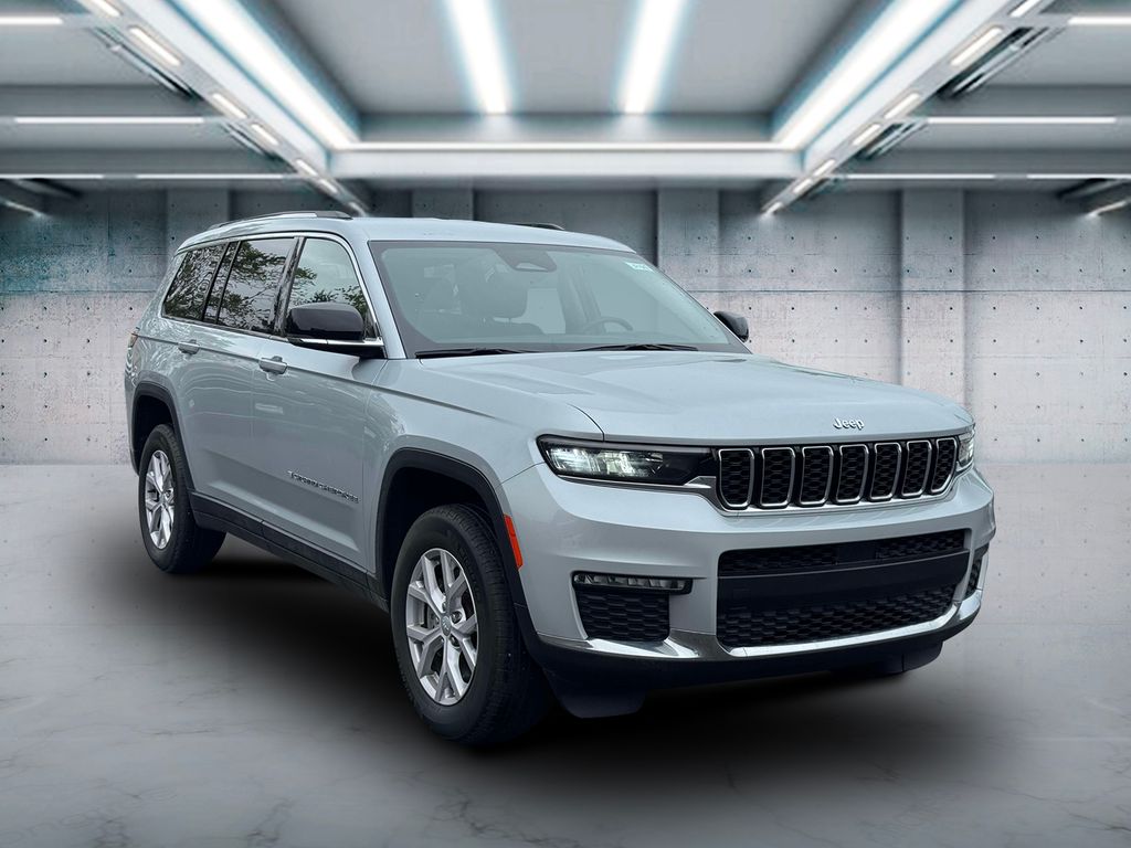 Used 2022 Jeep Grand Cherokee L Limited with VIN 1C4RJKBG9N8581193 for sale in Riverhead, NY