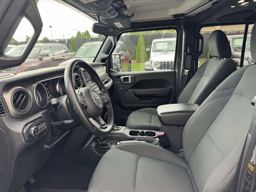 2021 Jeep Gladiator Sport S - Photo 14