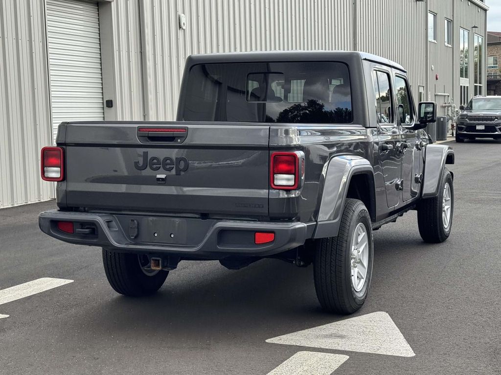 2021 Jeep Gladiator Sport S photo 4